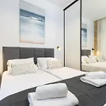 Deluxe Nila Daire Split